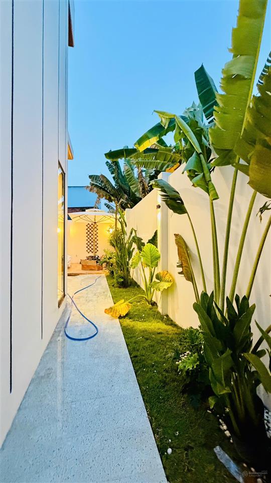 Chính chủ biệt thự luxury ngang 10m  đẳng cấp ngay xuân thới sơn, hóc môn