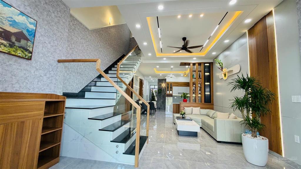 Bán siêu phẩm đẹp quên lối về đường ô tô, full nội thất chỉ nhỉnh 3 tỷ
