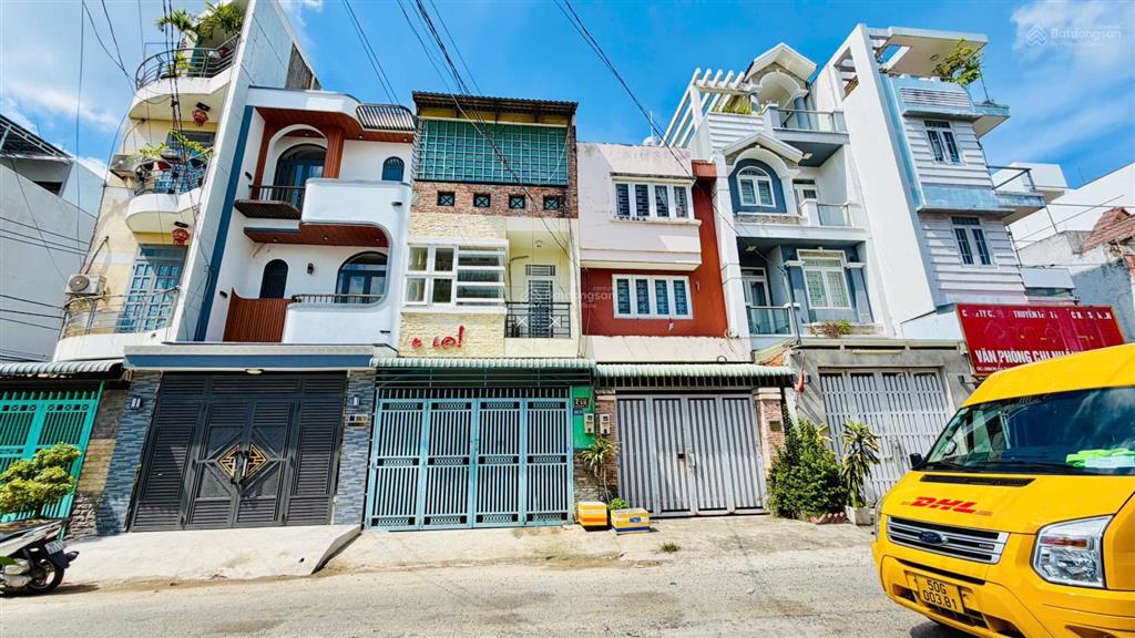Cần bán nhanh nhà mới, vị trí đẹp 50m ra lê thị hà, tặng full nội thất