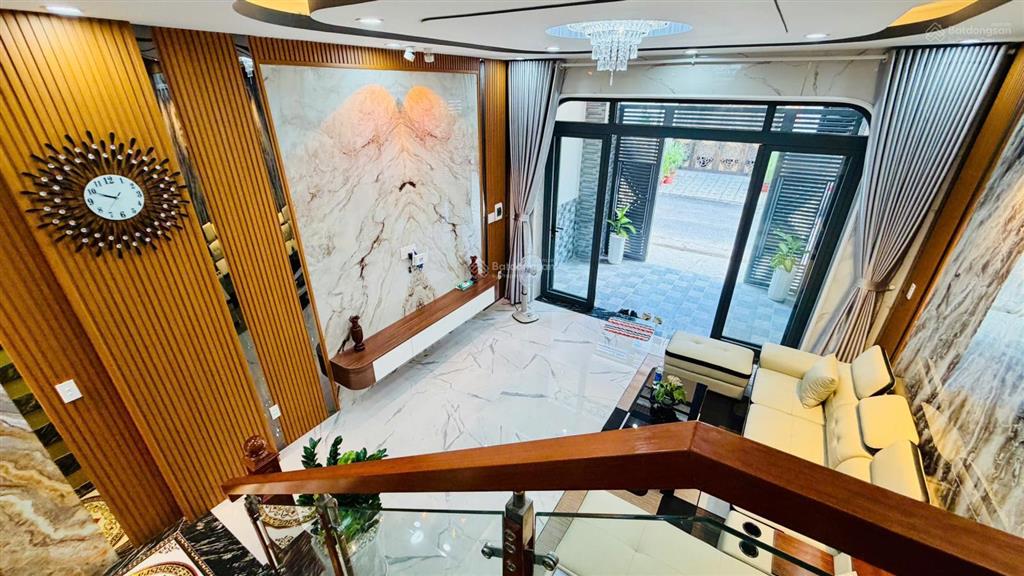 Cần bán nhanh nhà mới, vị trí đẹp 50m ra lê thị hà, tặng full nội thất