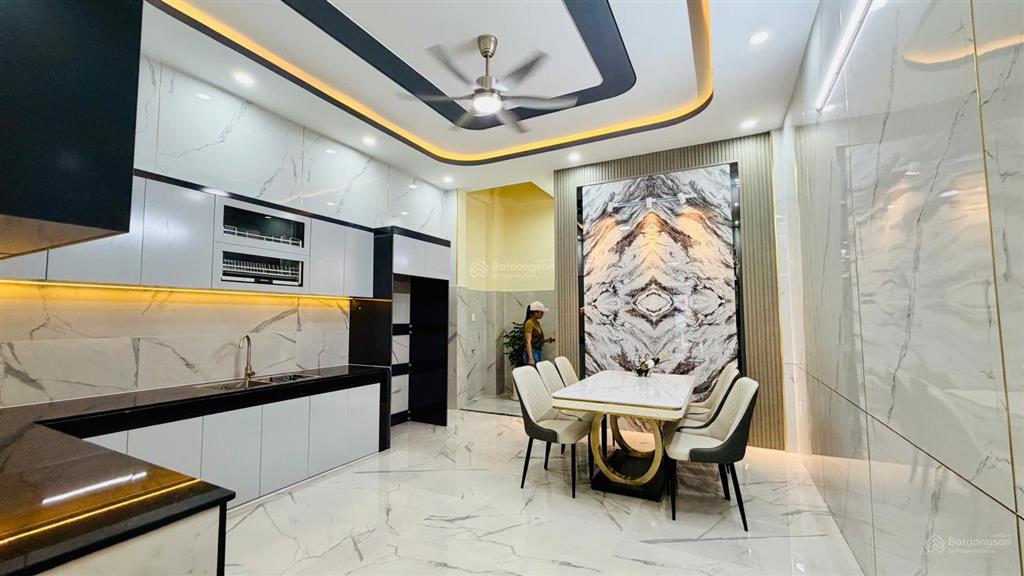 Cần bán nhanh nhà mới, vị trí đẹp 50m ra lê thị hà, tặng full nội thất