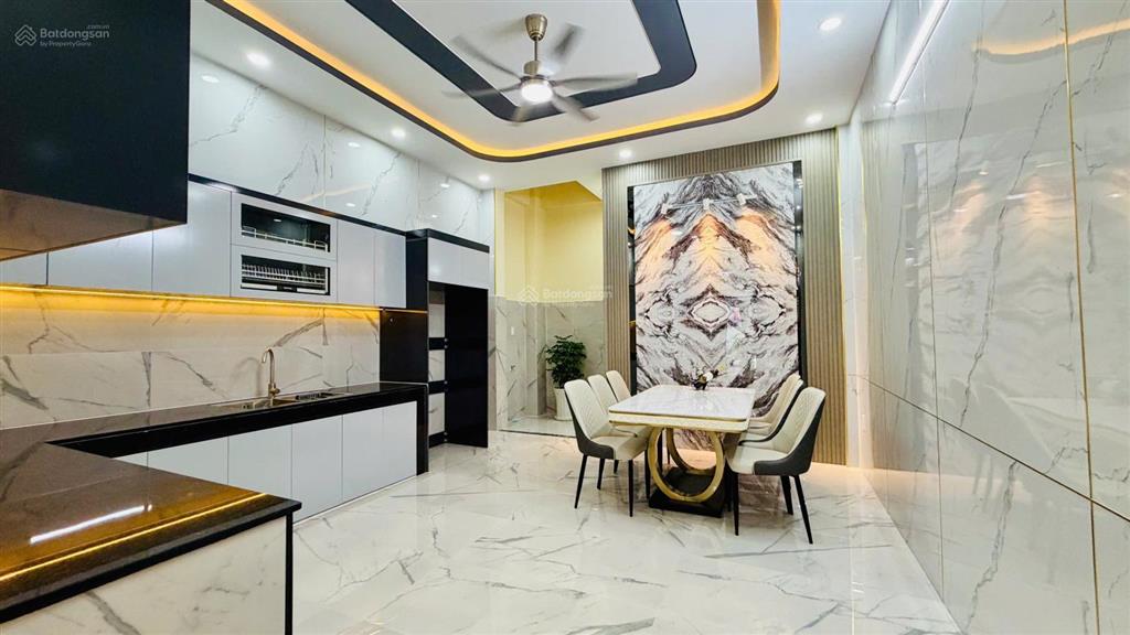 Cần bán nhanh nhà mới, vị trí đẹp 50m ra lê thị hà, tặng full nội thất