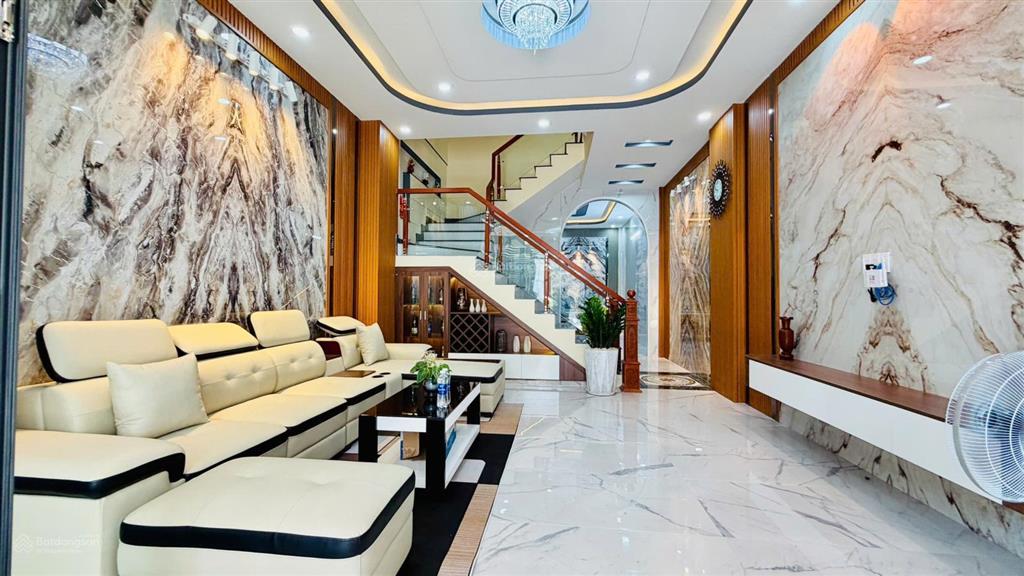 Cần bán nhanh nhà mới, vị trí đẹp 50m ra lê thị hà, tặng full nội thất