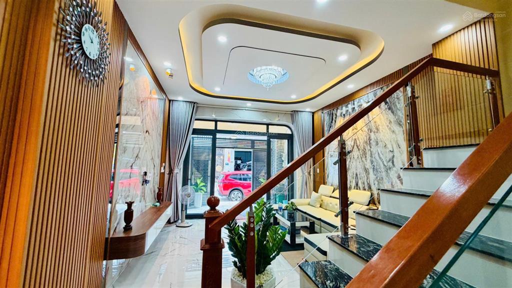 Cần bán nhanh nhà mới, vị trí đẹp 50m ra lê thị hà, tặng full nội thất