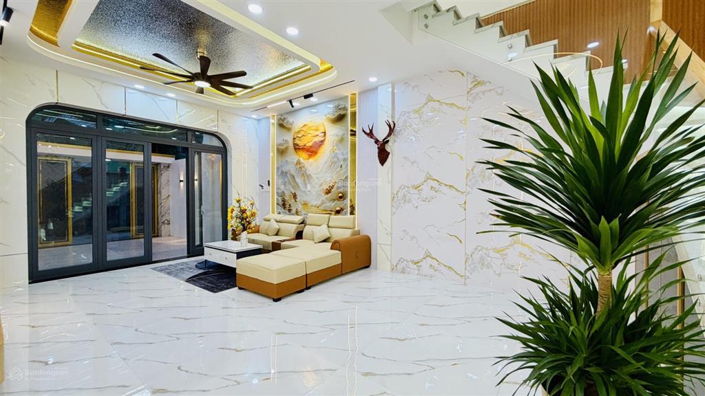 Chủ cần bán nhanh căn nhà đẹp khu vực chợ nông sản hóc môn 5x23m xinh xắn