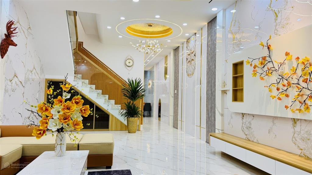 Chủ cần bán nhanh căn nhà đẹp khu vực chợ nông sản hóc môn 5x23m xinh xắn