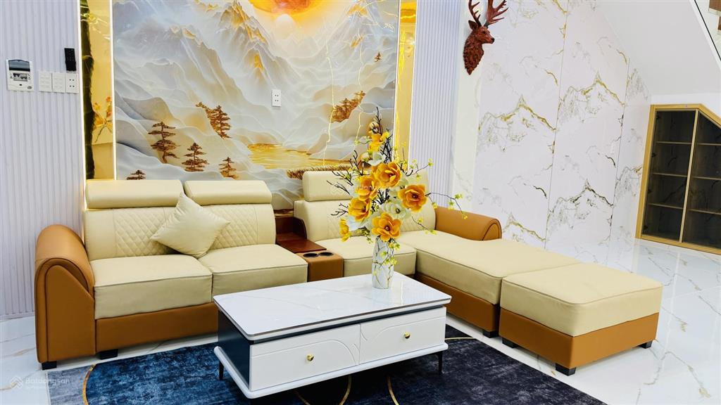 Chủ cần bán nhanh căn nhà đẹp khu vực chợ nông sản hóc môn 5x23m xinh xắn