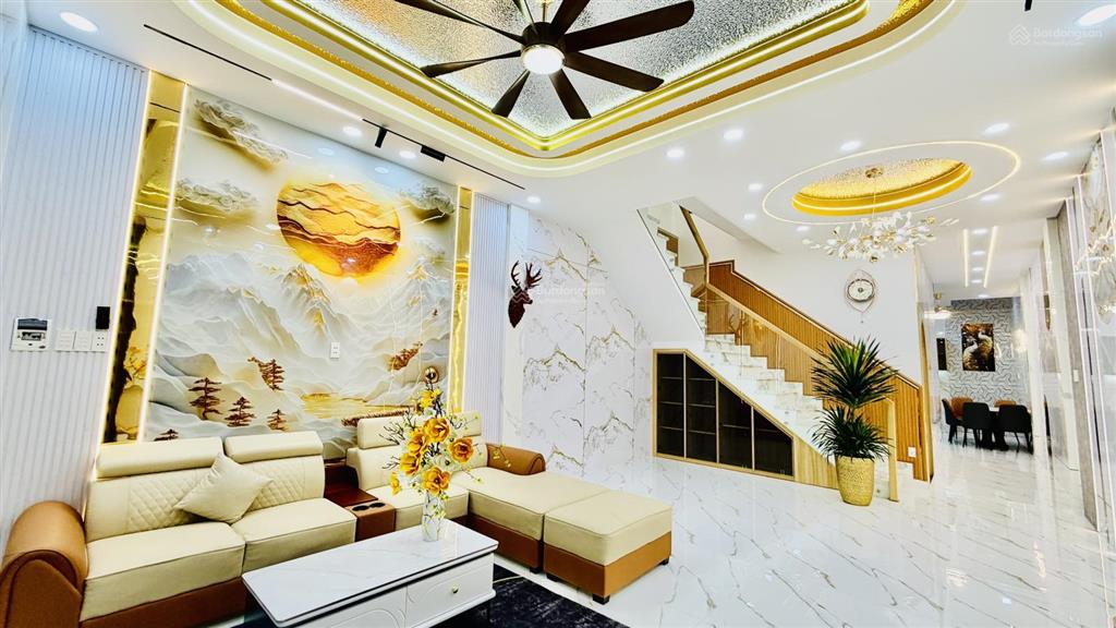 Chủ cần bán nhanh căn nhà đẹp khu vực chợ nông sản hóc môn 5x23m xinh xắn