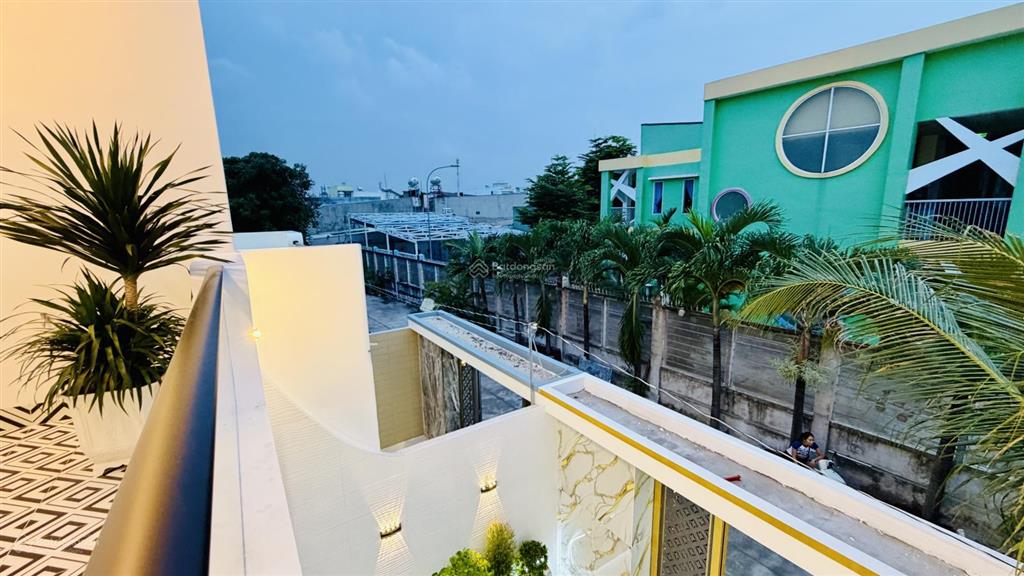 Chủ cần bán nhanh căn nhà đẹp khu vực chợ nông sản hóc môn 5x23m xinh xắn