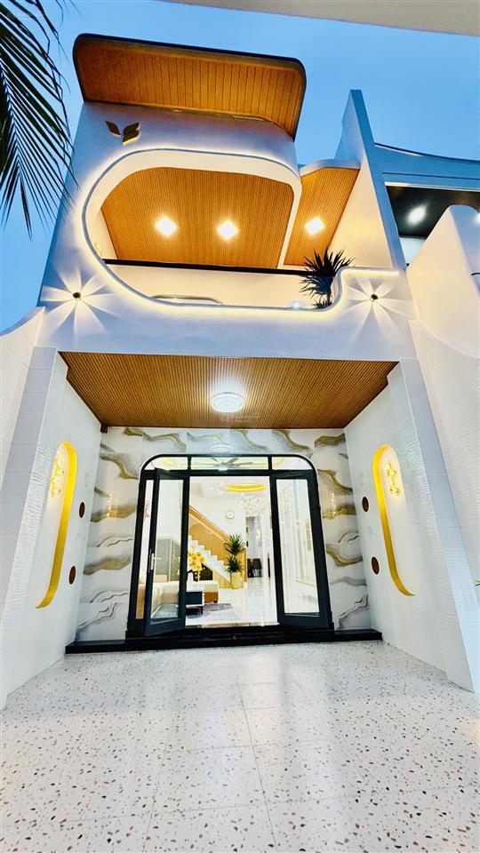 Chủ cần bán nhanh căn nhà đẹp khu vực chợ nông sản hóc môn 5x23m xinh xắn