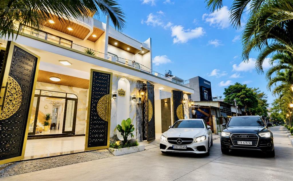 Chủ cần bán nhanh căn nhà đẹp khu vực chợ nông sản hóc môn 5x23m xinh xắn