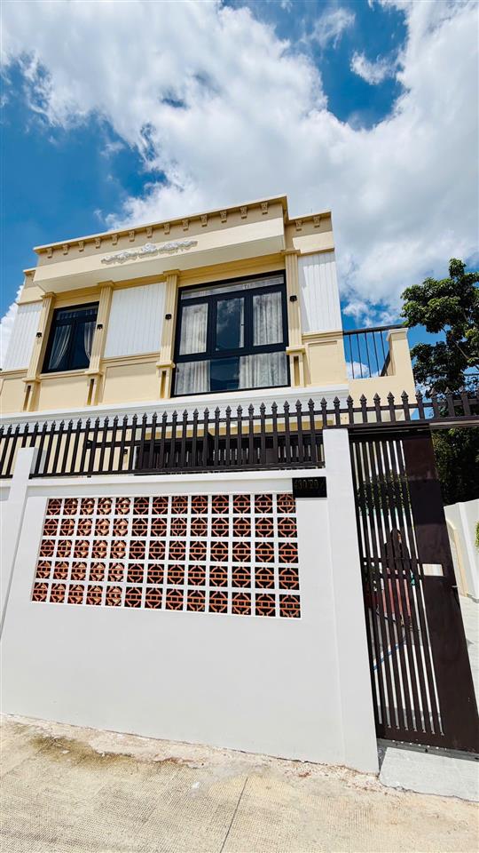 Nhà đẹp hóc môn ngang 10m siêu thoáng, sân vườn rộng