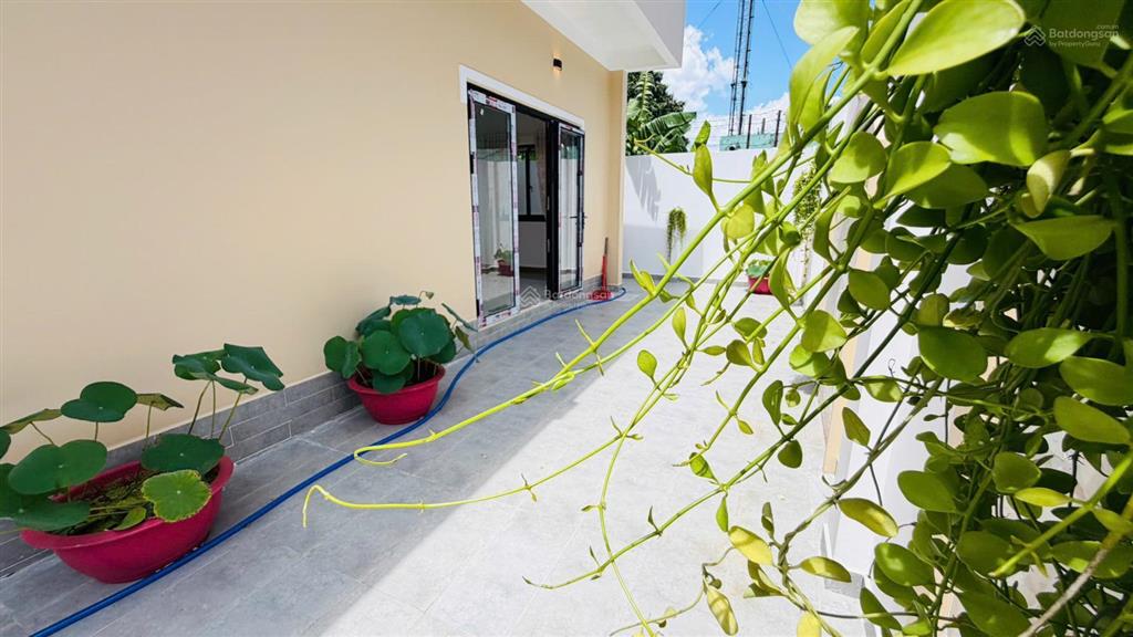 Nhà đẹp hóc môn ngang 10m siêu thoáng, sân vườn rộng