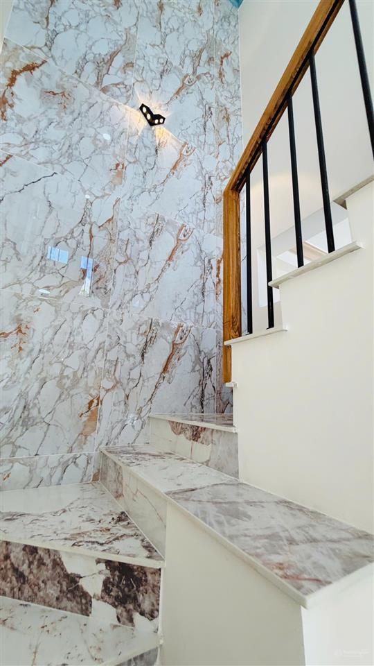 Nhà đẹp hóc môn ngang 10m siêu thoáng, sân vườn rộng