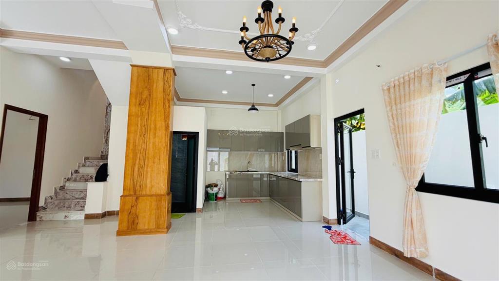 Nhà đẹp hóc môn ngang 10m siêu thoáng, sân vườn rộng