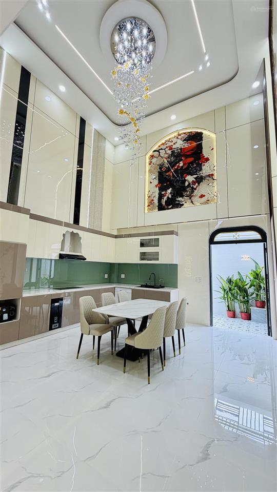 Siêu phẩm mới xây 5x19m gần chợ đầu mối hóc môn