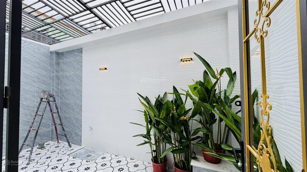 Siêu phẩm mới xây 5x19m gần chợ đầu mối hóc môn