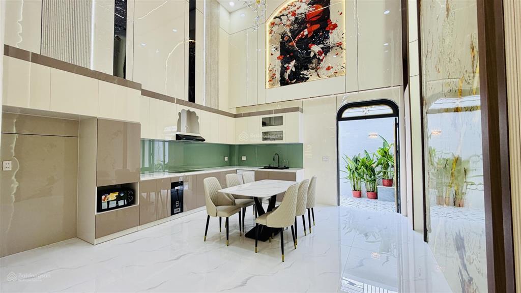 Siêu phẩm mới xây 5x19m gần chợ đầu mối hóc môn