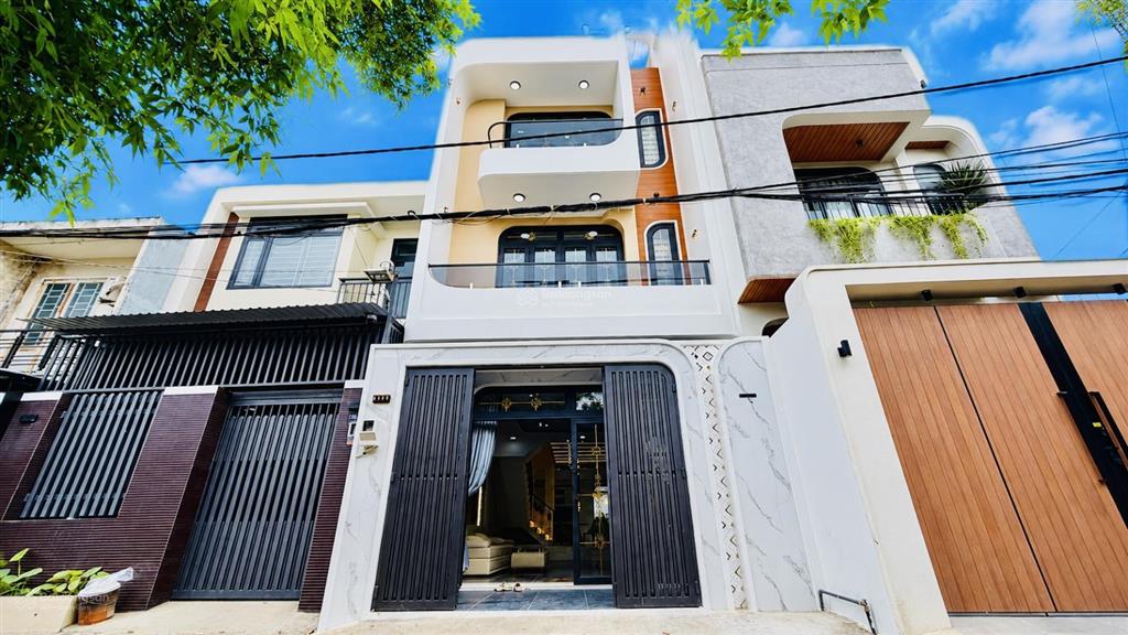 Siêu phẩm mới xây 5x19m gần chợ đầu mối hóc môn