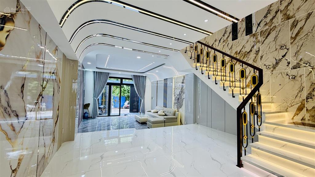 Siêu phẩm mới xây 5x19m gần chợ đầu mối hóc môn