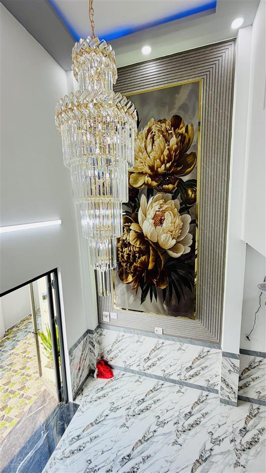 Nhà sổ hồng riêng 6,8m x 9,66m, 65m2, gần chợ đầu mối bà điểm hóc môn