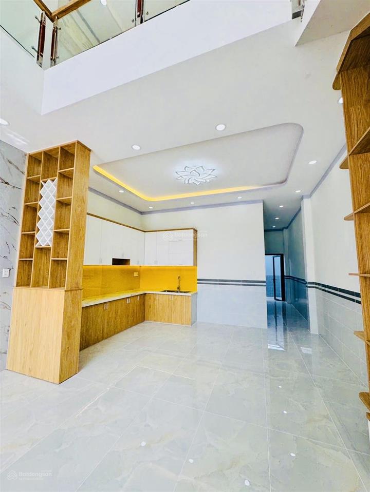 Bán nhà xã bà điểm 5x24m mới xây đường nhựa 12m gần chợ và công an xã bà điểm đường phan văn hớn