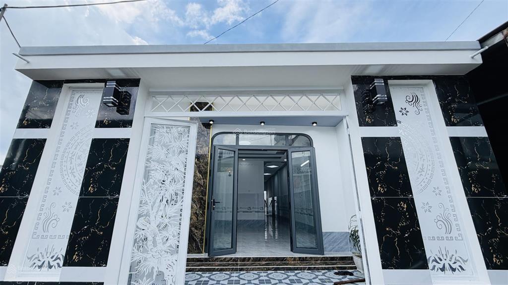 Chính chủ kẹt tiền bán lỗ căn nhà 5x22m sổ hồng riêng gần chùa hoàng pháp, xuân thới sơn