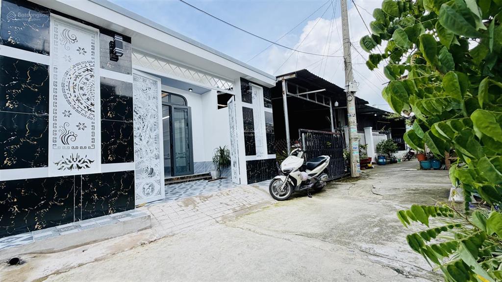 Chính chủ kẹt tiền bán lỗ căn nhà 5x22m sổ hồng riêng gần chùa hoàng pháp, xuân thới sơn