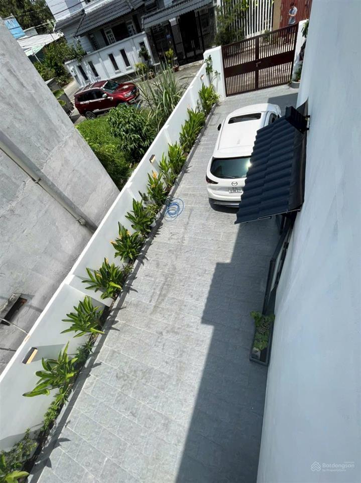 Bán biệt thự hóc môn 8x18m villa sân vườn gần ngã tư hóc môn