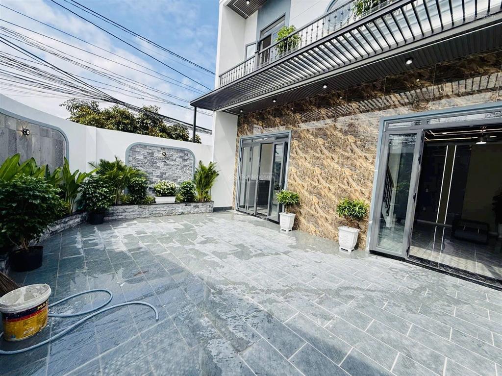 Vila mini sân vườn góc 2 mặt tiền ngang 9m