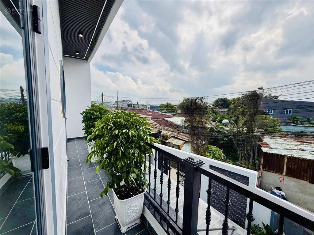 Vila mini sân vườn góc 2 mặt tiền ngang 9m