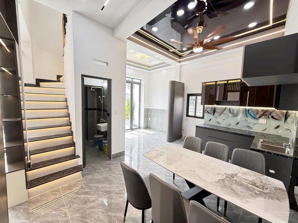 Vila mini sân vườn góc 2 mặt tiền ngang 9m