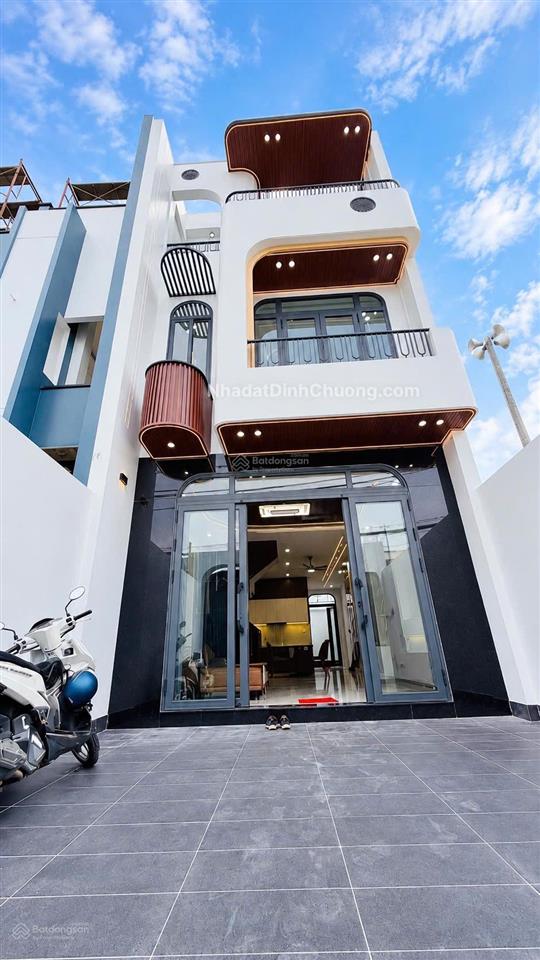 Chính chủ kẹt tiền gấp bán nhà hóc môn gần chợ đại hải 5x20m đẹp hiện đại vào ở ngay