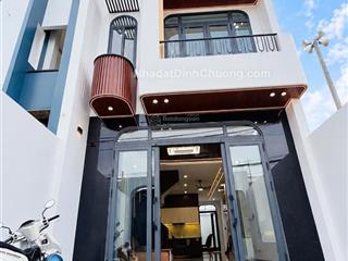 Chính chủ kẹt tiền gấp bán nhà hóc môn gần chợ đại hải 5x20m đẹp hiện đại vào ở ngay