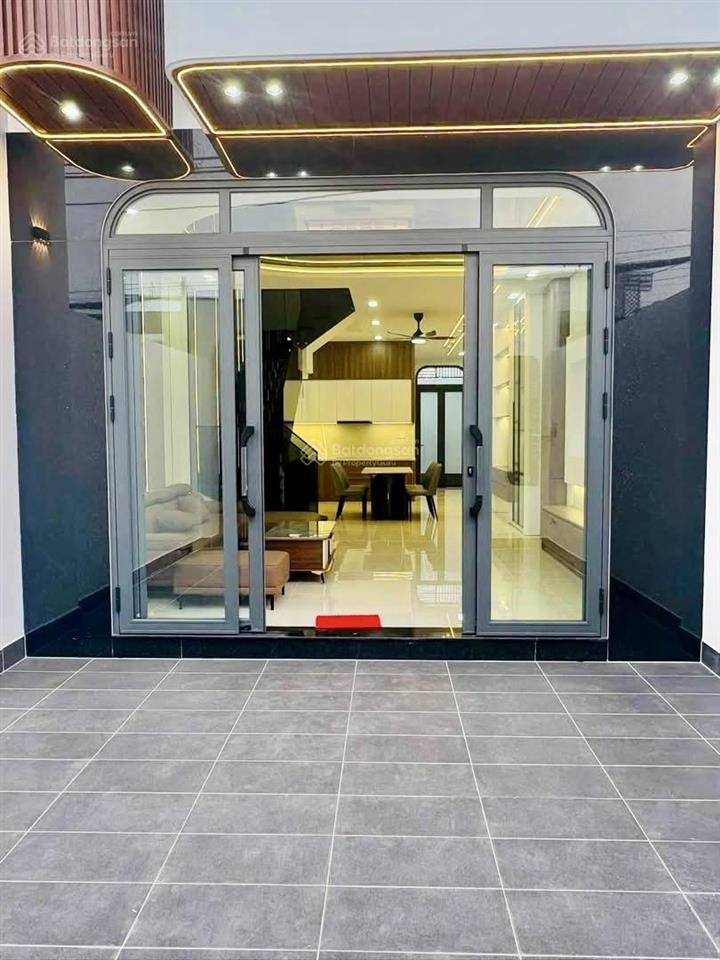 Chính chủ kẹt tiền gấp bán nhà hóc môn gần chợ đại hải 5x20m đẹp hiện đại vào ở ngay