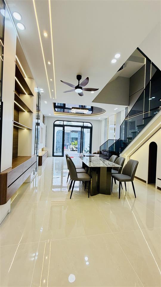 Chính chủ kẹt tiền gấp bán nhà hóc môn gần chợ đại hải 5x20m đẹp hiện đại vào ở ngay