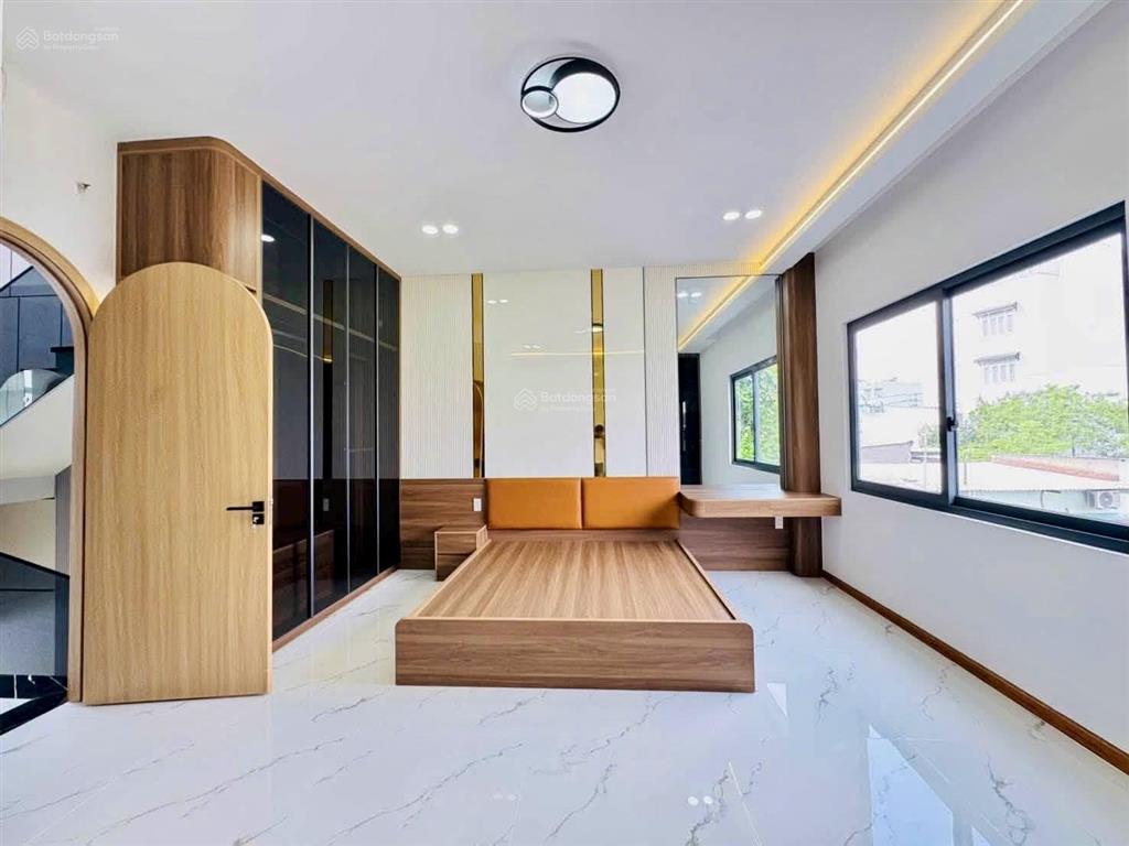 Chính chủ kẹt tiền gấp bán nhà hóc môn gần chợ đại hải 5x20m đẹp hiện đại vào ở ngay
