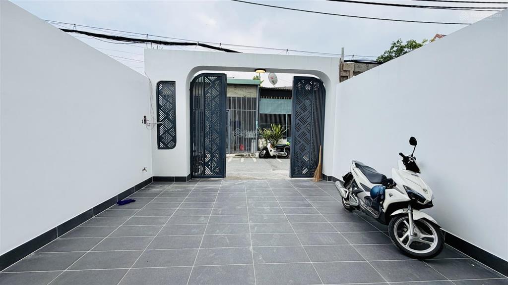 Chính chủ kẹt tiền gấp bán nhà hóc môn gần chợ đại hải 5x20m đẹp hiện đại vào ở ngay