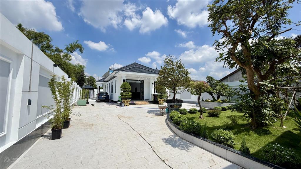 Chính chủ kẹt tiền bán biệt thự sân vườn mái nhật 650m2 thoáng mát ở nghỉ dưỡng đầu tư