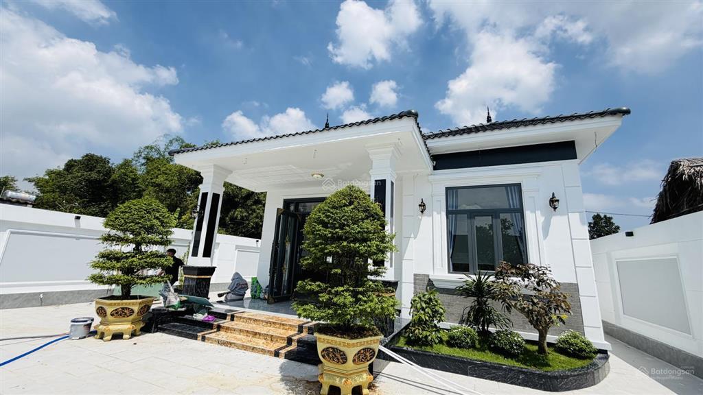 Chính chủ kẹt tiền bán biệt thự sân vườn mái nhật 650m2 thoáng mát ở nghỉ dưỡng đầu tư