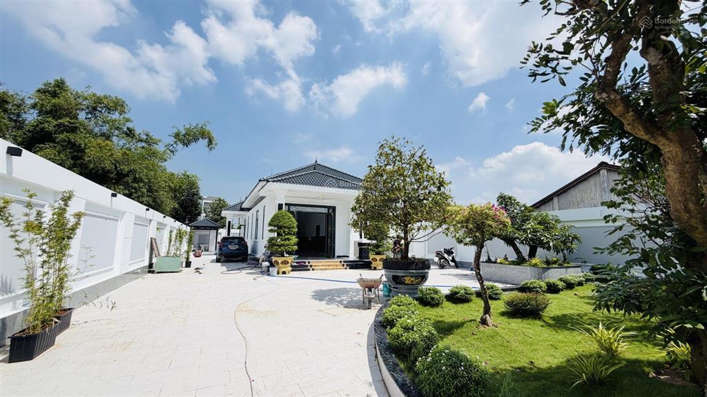 Chính chủ kẹt tiền bán biệt thự sân vườn mái nhật 650m2 thoáng mát ở nghỉ dưỡng đầu tư