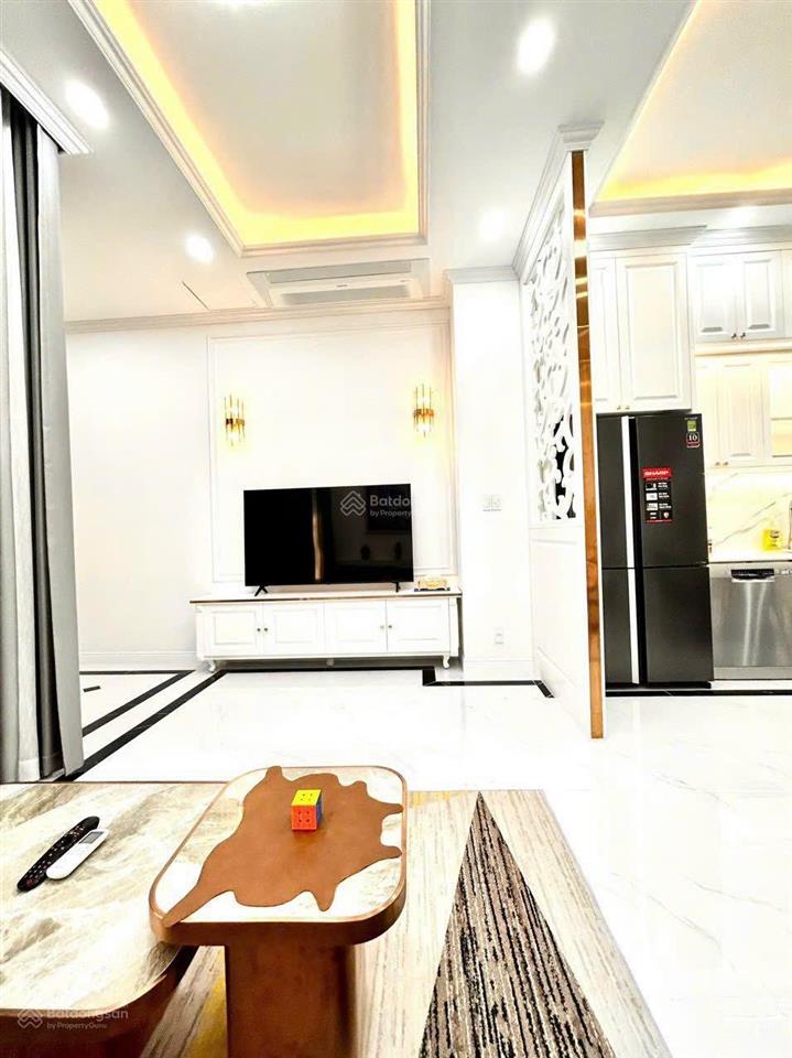 Nổi bật bán căn nhà dự án verosa park diện tích 5x15m, xây 1 trệt 3 lầu. view công viên dự án
