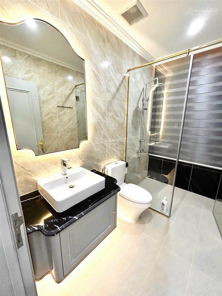 Nổi bật bán căn nhà dự án verosa park diện tích 5x15m, xây 1 trệt 3 lầu. view công viên dự án