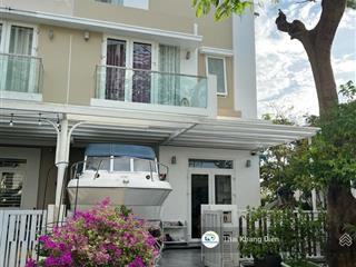 Chính chủ gửi bán độc quyền căn góc 155.1m2 full nội thất cao cấp. còn lại căn duy nhất đang bán