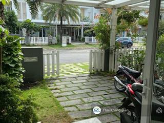 Hàng hiếm  bán gấp căn nhà phố melosa garden. dt 5x20m full nội thất. giá 10.9 tỷ trục đường 20m.