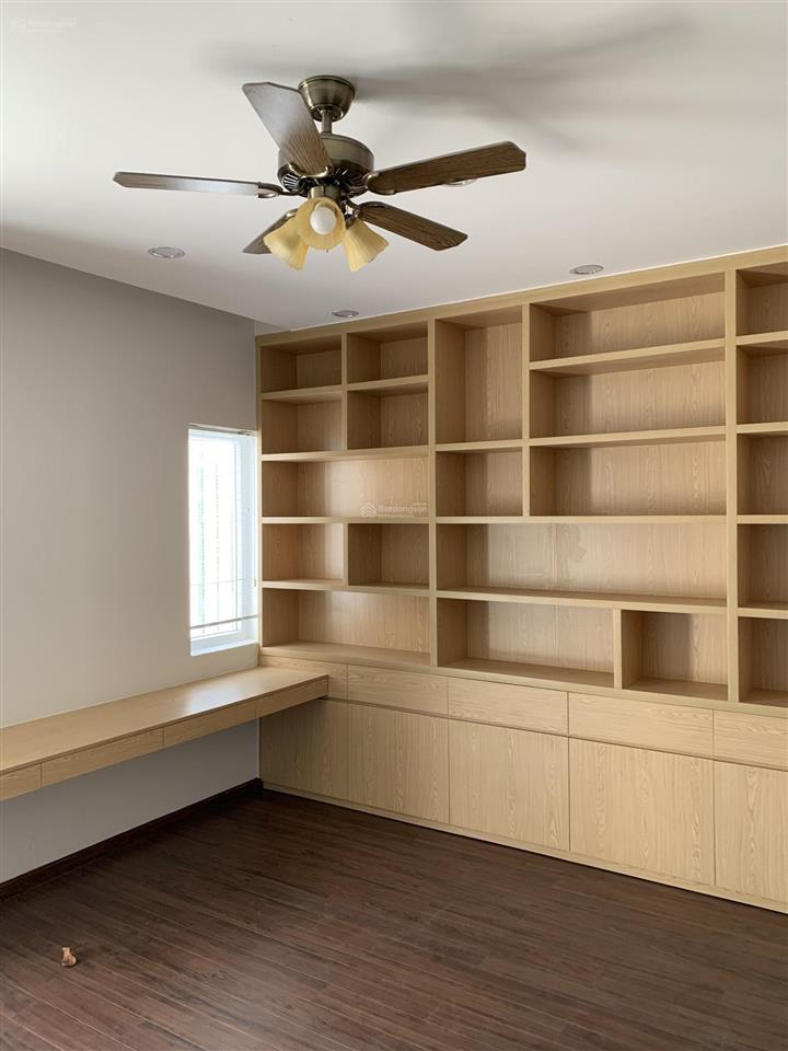 Hàng hiếm căn 2 mặt thoáng dt 5x23m . nhà có nội thất . khách hàng mua vào ở ngay . giá 11 tỷ
