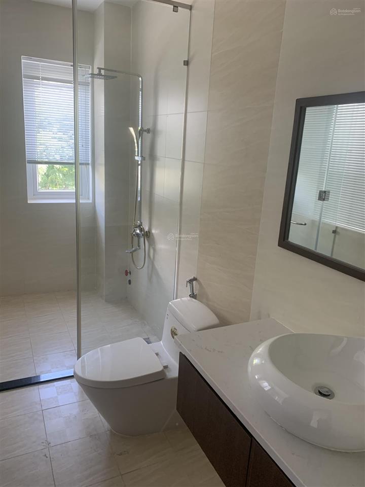 Hàng hiếm căn 2 mặt thoáng dt 5x23m . nhà có nội thất . khách hàng mua vào ở ngay . giá 11 tỷ