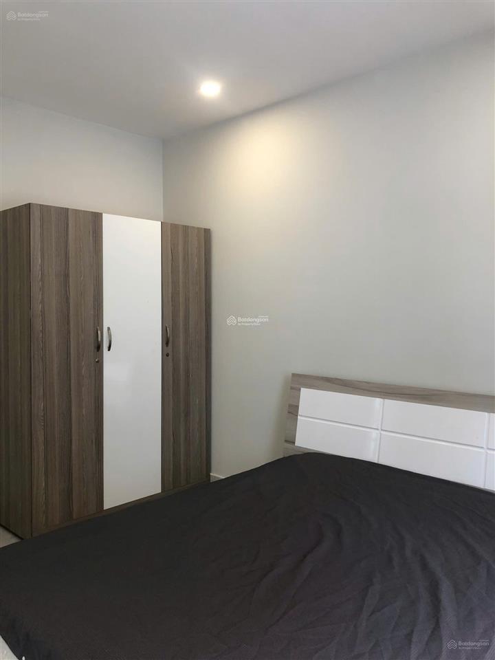 Bán gấp  căn biệt thự song lập 205m2 ( 11x19m ). xây 1 triệt 2 lầu. giá tốt nhất dự án lucasta