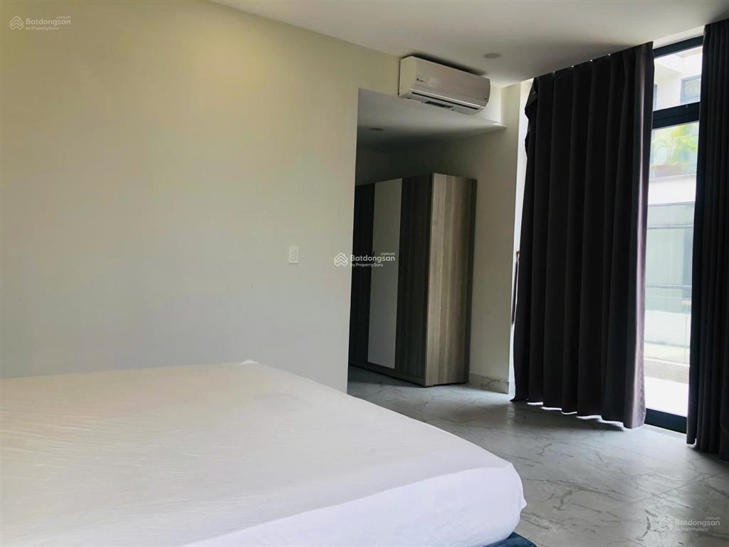 Bán gấp  căn biệt thự song lập 205m2 ( 11x19m ). xây 1 triệt 2 lầu. giá tốt nhất dự án lucasta