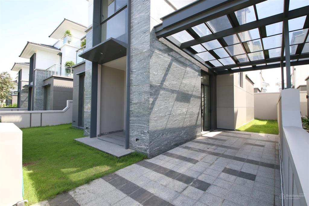 Mở bán căn biệt thự đơn lập  dt 240m2 sân vườn rộng với nhiều ưu đãi quà tặng đặc biệt cao từ cđt